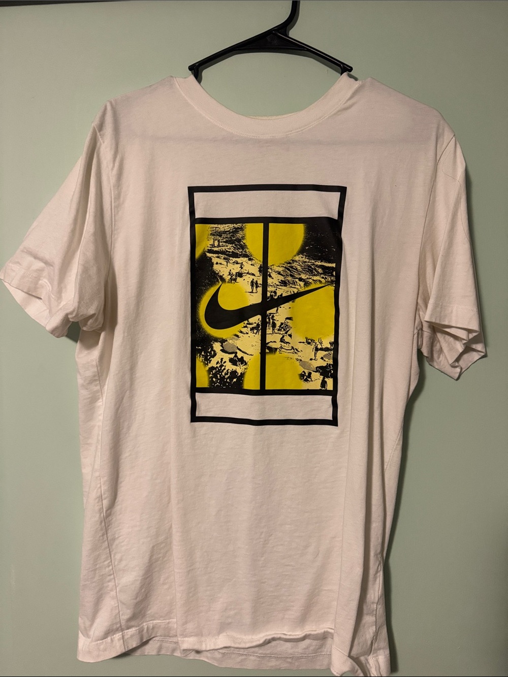 Nike White Short Sleeve Graphic Tee with Yellow & Black Tennis Court